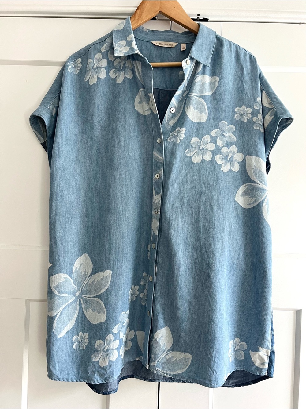 Soft Surroundings Floral Tencel Lyocell Chambray Tunic Shirt Size Large L